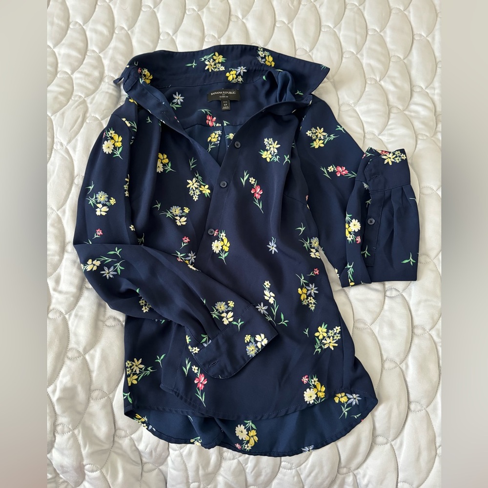 Cute Floral Banana Button Up-